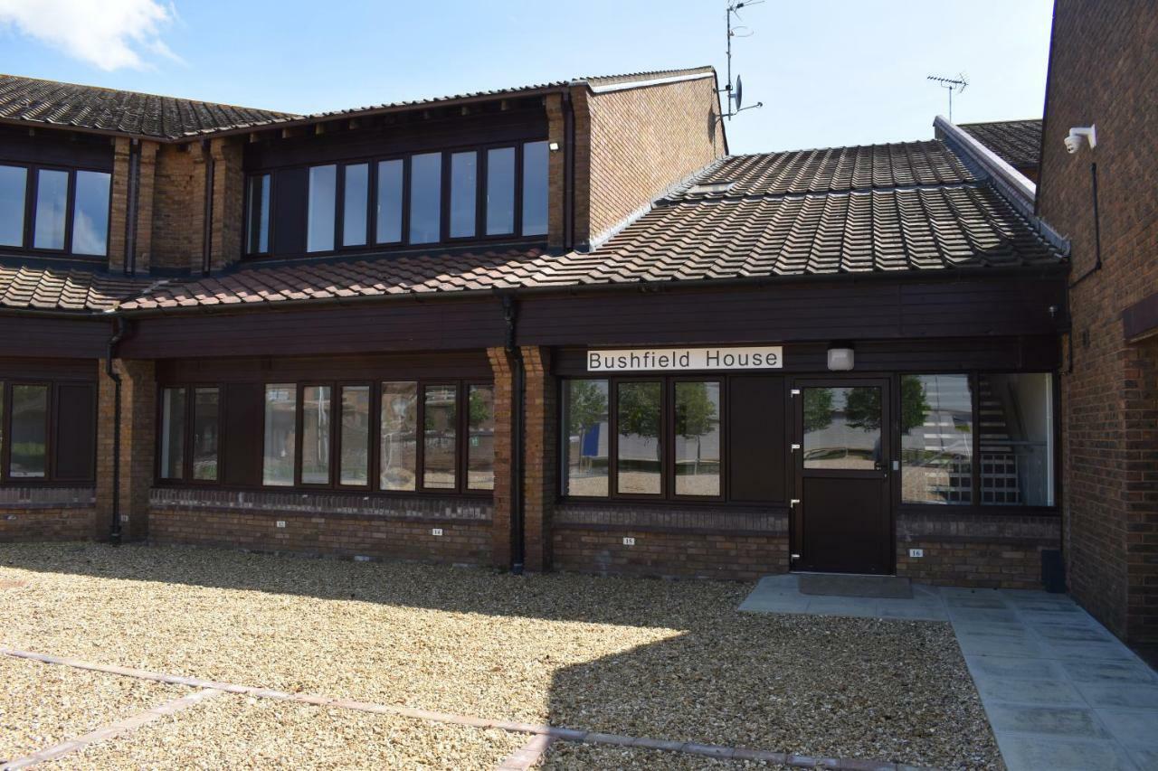 Bushfield House Appartement Peterborough Buitenkant foto