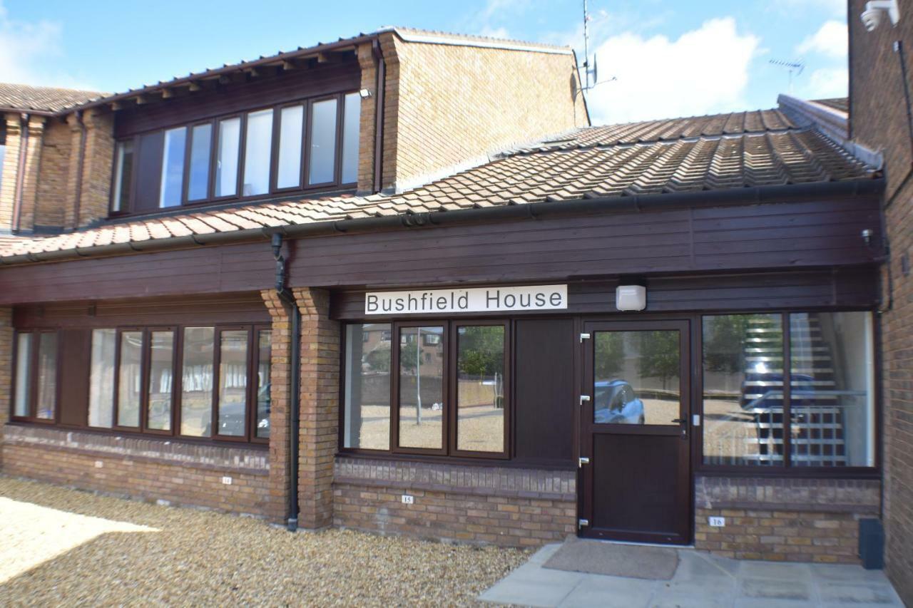 Bushfield House Appartement Peterborough Buitenkant foto
